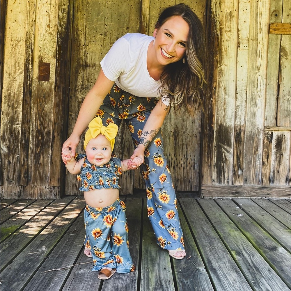Baileys Blossoms sunflower mom + me bundle L/2T